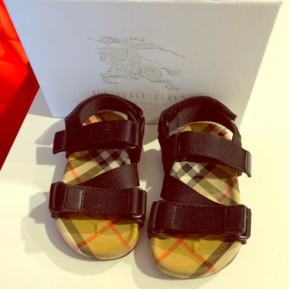 Boys sandals